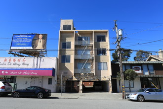 Sunset Plaza in San Francisco, CA - Building Photo - Building Photo