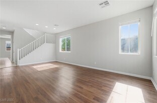 6416 N Setting Moon St in North Las Vegas, NV - Building Photo