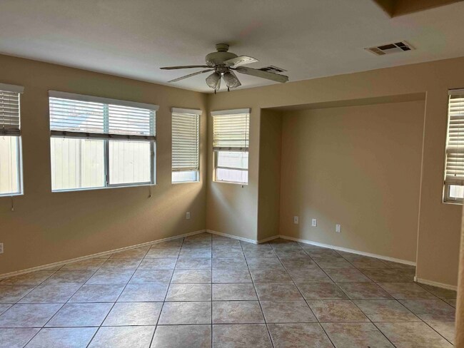 5989 Banbury Heights Way in Las Vegas, NV - Building Photo - Building Photo