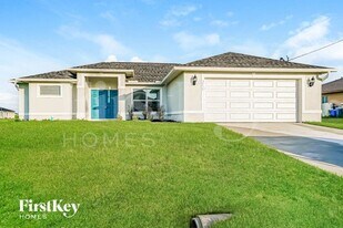 2838 NW 3rd Pl in Cape Coral, FL - Building Photo