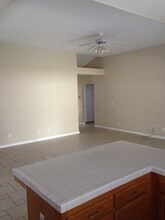3440 W Tenaya Way in Fresno, CA - Building Photo - Building Photo