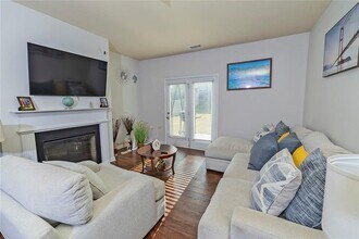 2084 Sawgrass Dr in Hampton, GA - Building Photo - Building Photo