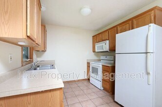 5907 Townsend Ave in Urbandale, IA - Building Photo - Building Photo