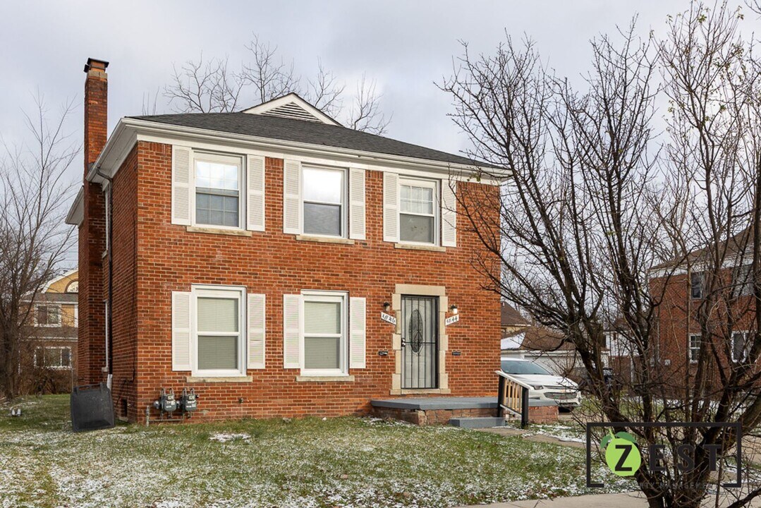 4844 Chatsworth St, Unit 4846 Chatsworth Lower in Detroit, MI - Foto de edificio