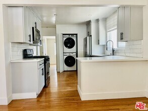 2908 Glenhurst Ave in Los Angeles, CA - Building Photo - Building Photo