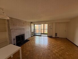 1580 Massachusetts Ave, Unit 8D in Cambridge, MA - Building Photo