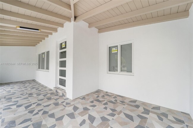 1654 SW 18th Ave in Miami, FL - Building Photo - Building Photo