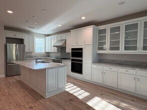 108 Vessel in Irvine, CA - Building Photo - Building Photo