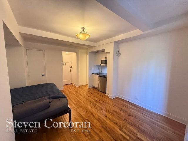 25 Tudor City Pl in New York, NY - Building Photo - Building Photo