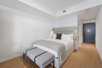 398 NE 5th St in Miami, FL - Building Photo - Building Photo