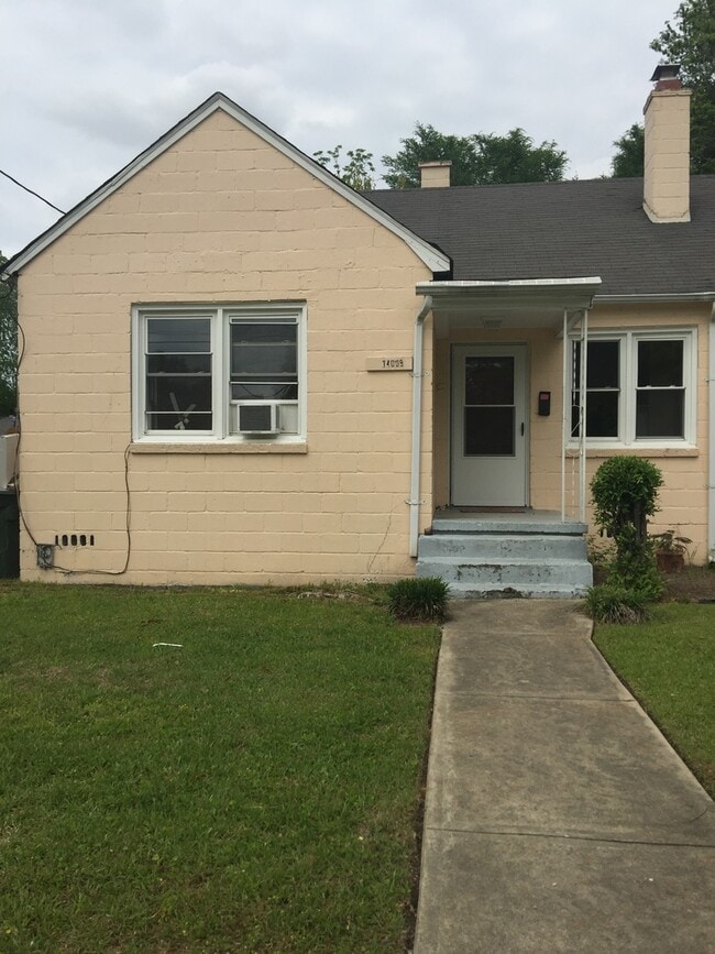 1400 Summit Ave in Fayetteville, NC - Building Photo - Building Photo