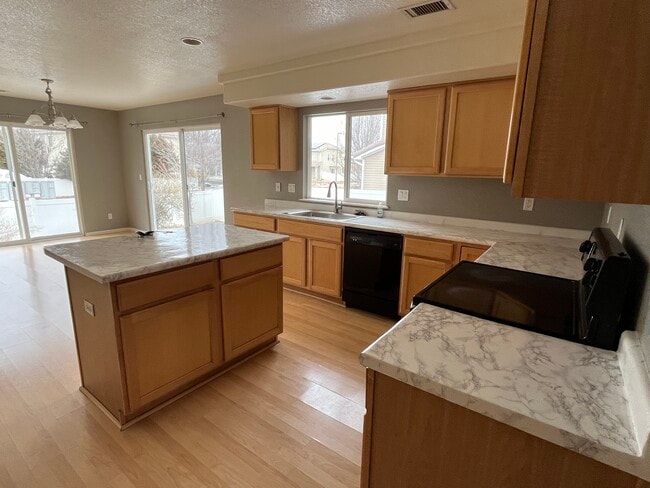18907 E 51st Pl in Denver, CO - Building Photo - Building Photo
