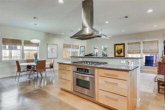 2110 Eva St in Austin, TX - Building Photo - Building Photo