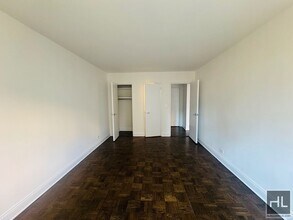 EAST 35 STREET in New York, NY - Building Photo - Building Photo