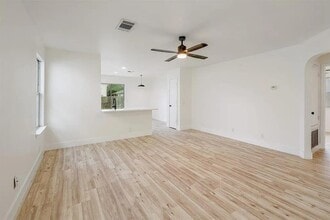 16816 Jaron Dr in Manor, TX - Building Photo - Building Photo