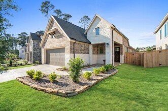 325 Mallorn Ln in Montgomery, TX - Building Photo - Building Photo
