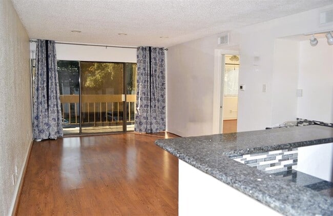 12100 Melville Dr in Montgomery, TX - Building Photo - Building Photo