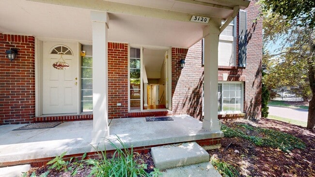 3120 Promenade Cir