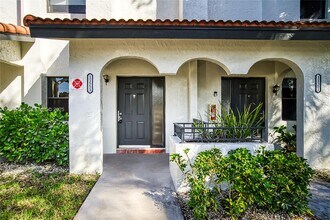 11551 Royal Palm Blvd in Coral Springs, FL - Building Photo - Building Photo