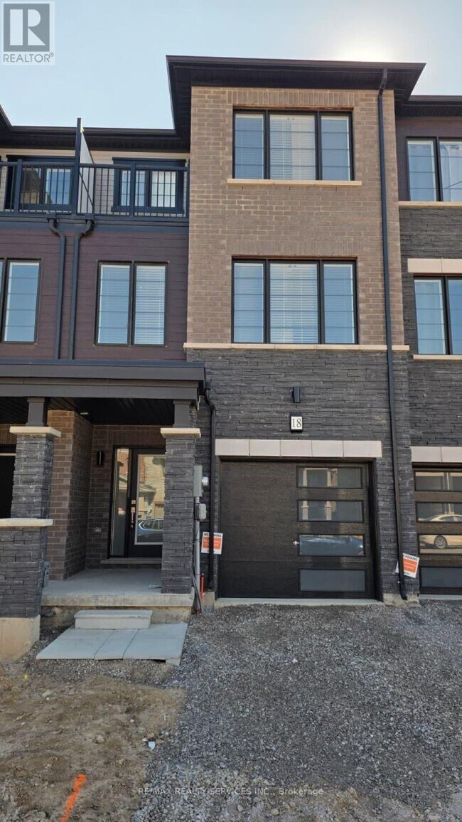 18 Hine Rd in Brantford, ON - Building Photo - Building Photo
