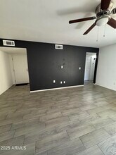 2609 W Emile Zola Ave in Phoenix, AZ - Foto de edificio - Building Photo