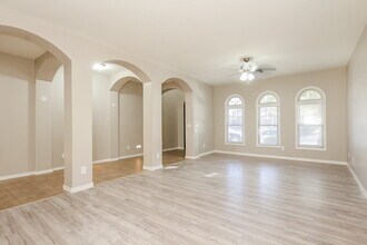 4132 W Lydia Ln in Phoenix, AZ - Building Photo - Building Photo