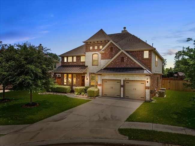 property at 2932 Hawkins Creek Ln