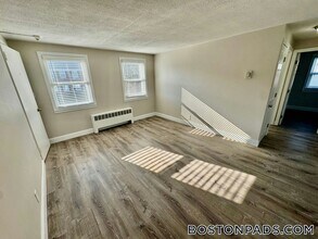 13 Buxton Ave in Somerset, MA - Building Photo - Building Photo