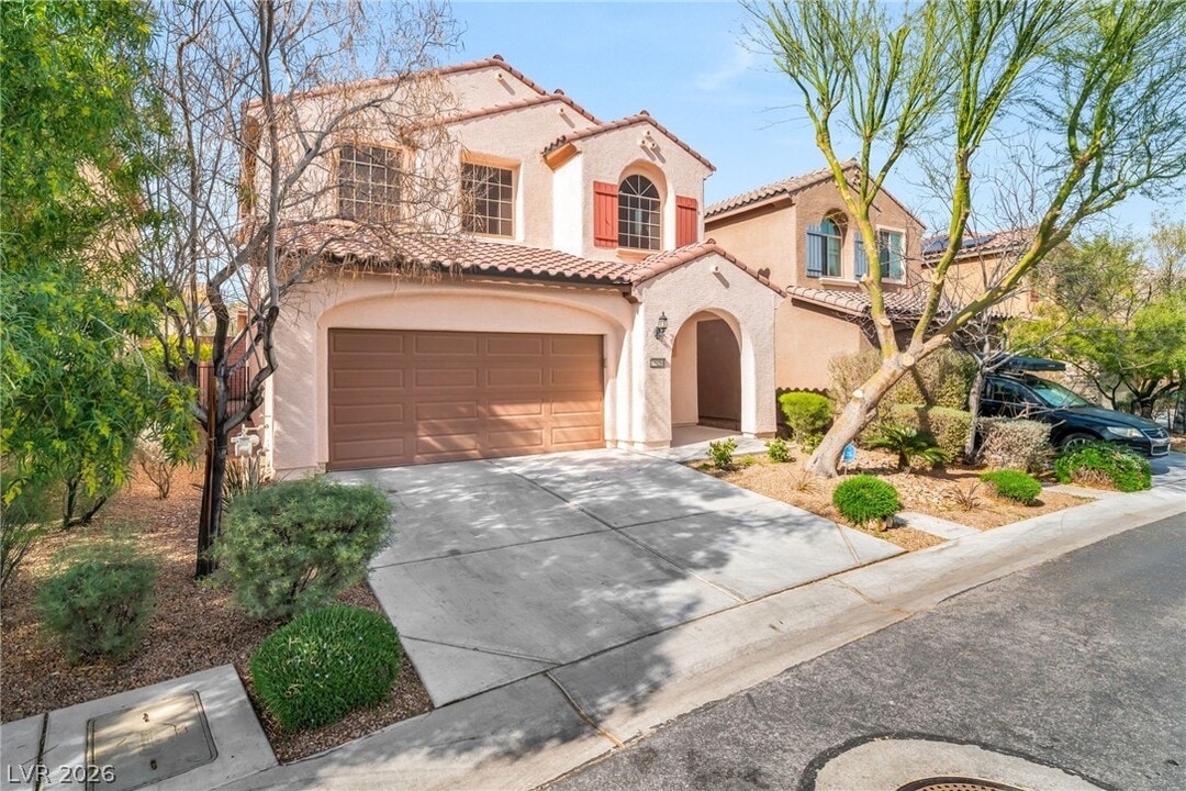 10251 Copalito Dr in Las Vegas, NV - Building Photo