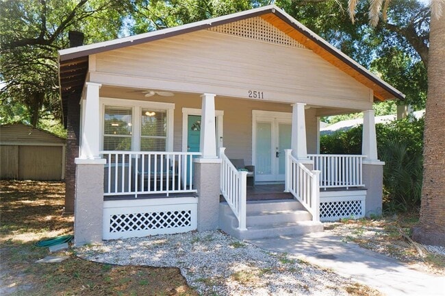 property at 2511 W Fig St