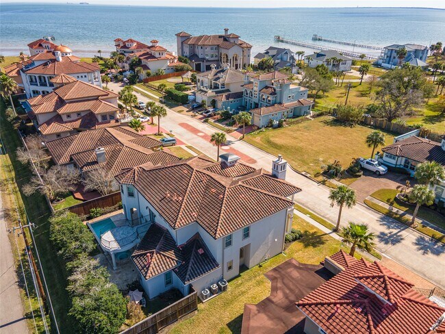 538 Villa Dr in Seabrook, TX - Building Photo - Building Photo