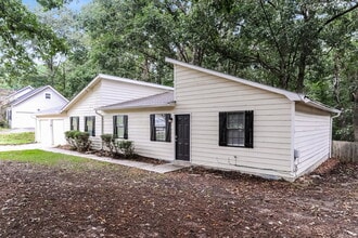 3240 Grand Central Dr in Snellville, GA - Building Photo - Building Photo