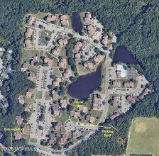 27 Newport Ct in Brick, NJ - Building Photo - Building Photo