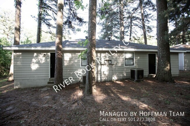 300 Bellewood Ln, Unit A in Jacksonville, AR - Building Photo - Building Photo