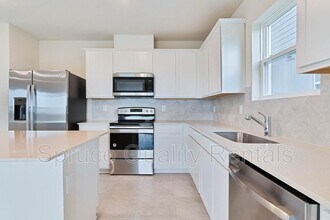 7726 Syracuse Dr in Clermont, FL - Building Photo - Building Photo