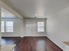 18735 Westgate Park Dr in Cypress, TX - Foto de edificio - Building Photo