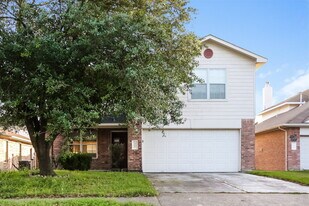 3226 Dogwood Springs Dr in Houston, TX - Building Photo