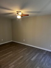 19 Sutherland Dr in Newnan, GA - Foto de edificio - Building Photo