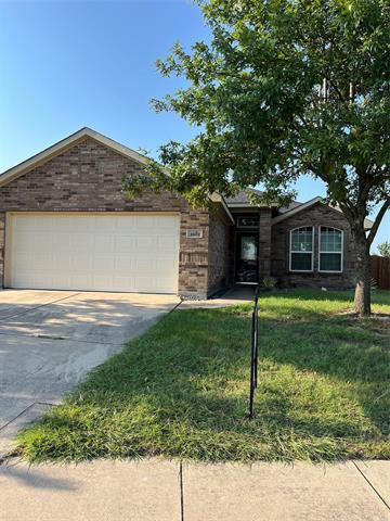 1601 Country Hills in Waxahachie, TX - Building Photo