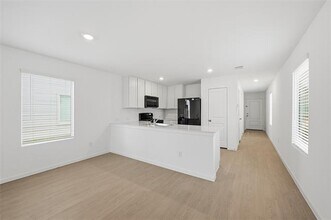 4016 Belmont Dr in Aubrey, TX - Building Photo - Building Photo