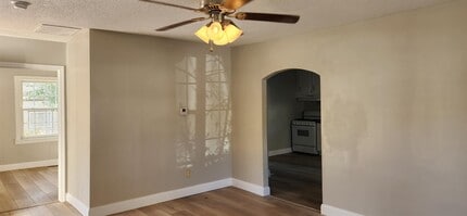 2527 N Pierce Ave in Springfield, MO - Building Photo - Building Photo