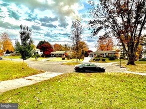 5 Charen Ct in Potomac, MD - Building Photo - Building Photo