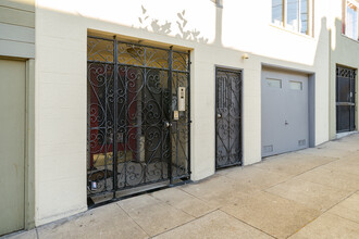 1754 Larkin St in San Francisco, CA - Building Photo - Building Photo