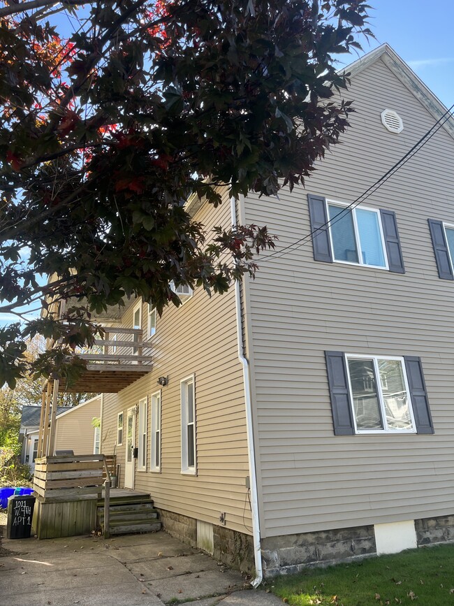 1021 W 4th St, Unit 1