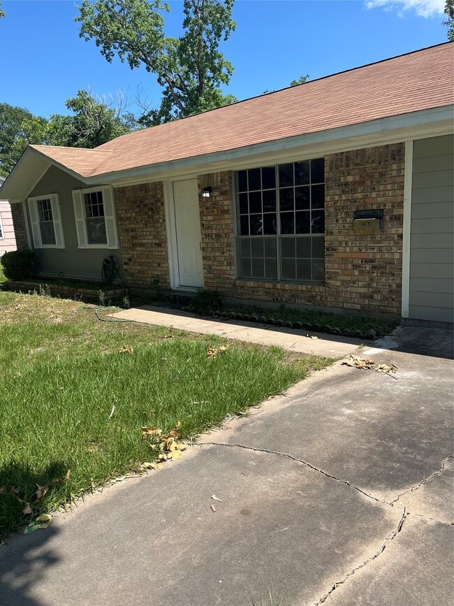 property at 3208 14th St