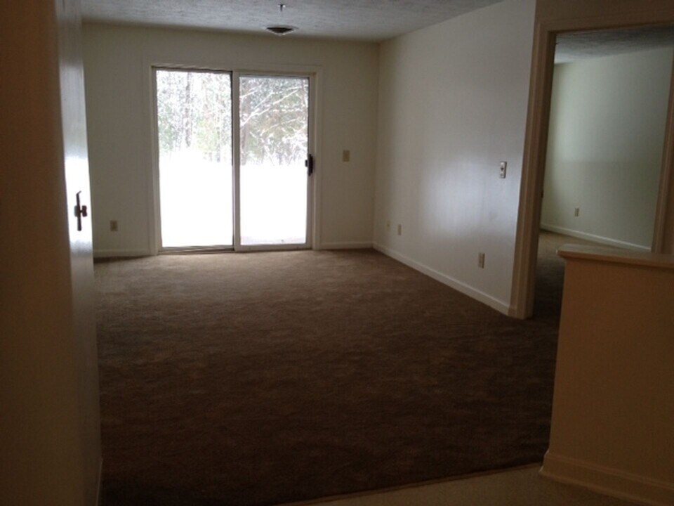 Dunns Bridge Apartments - Two Bed, Two Bat in Dover, NH - Foto de edificio