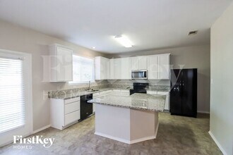 2301 Saffron Ln in Arlington, TX - Building Photo - Building Photo