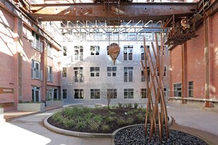 Breakers Omaha in Omaha, NE - Building Photo