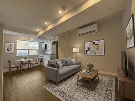 3141 Jaguar Valley in Mississauga, ON - Building Photo