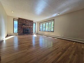 85 Lynde St in Melrose, MA - Building Photo - Building Photo